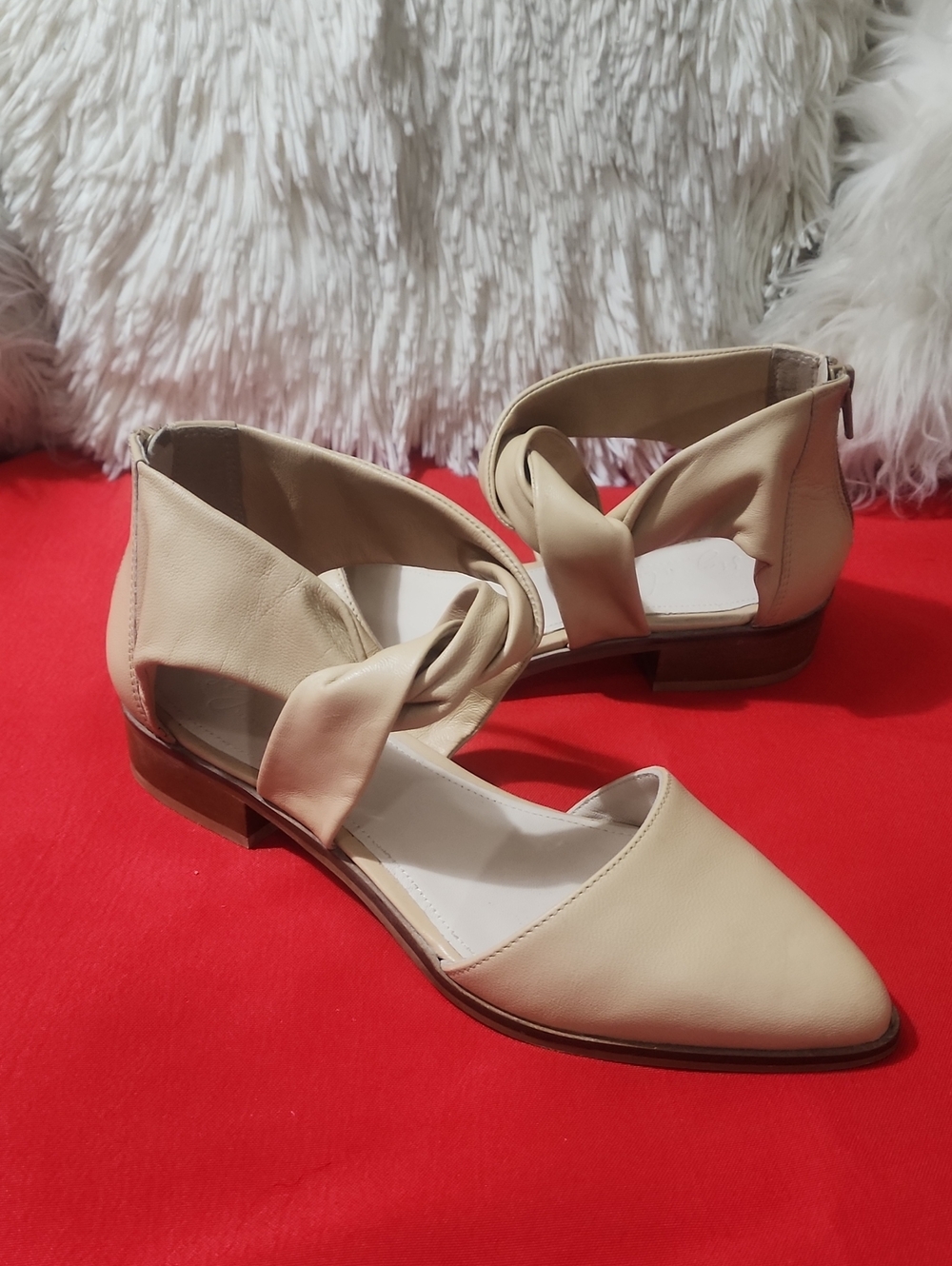 Journee Signature Women's Tayler Tru Comfort Foam Leather Flats